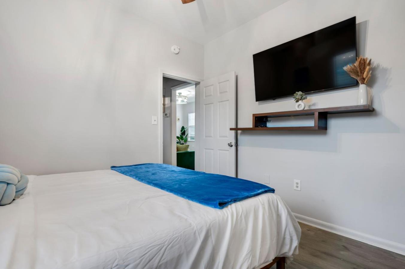 5Min To River Street, Dt - Spacious - Free Parking Savannah Buitenkant foto