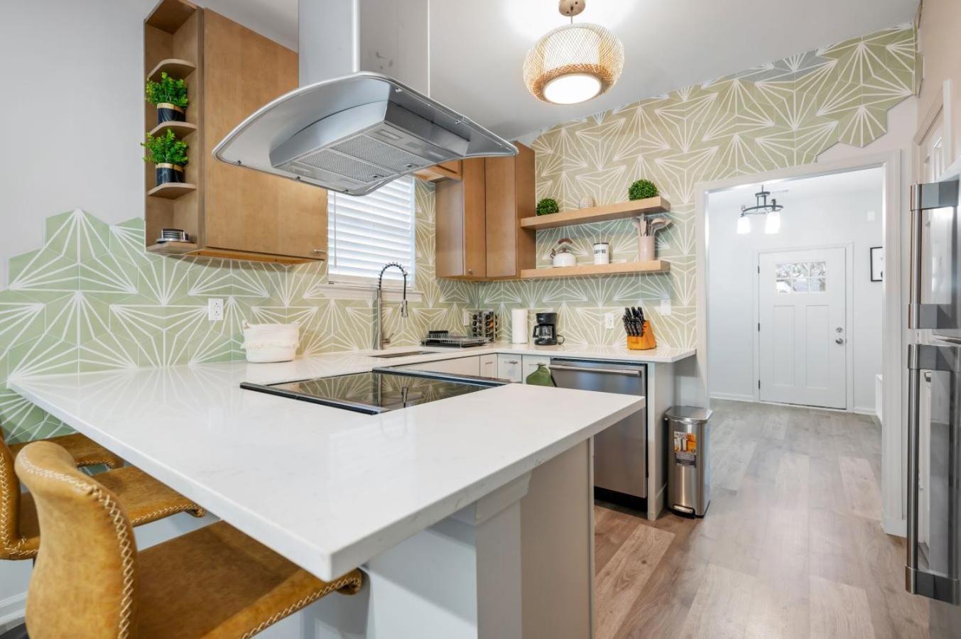 5Min To River Street, Dt - Spacious - Free Parking Savannah Buitenkant foto