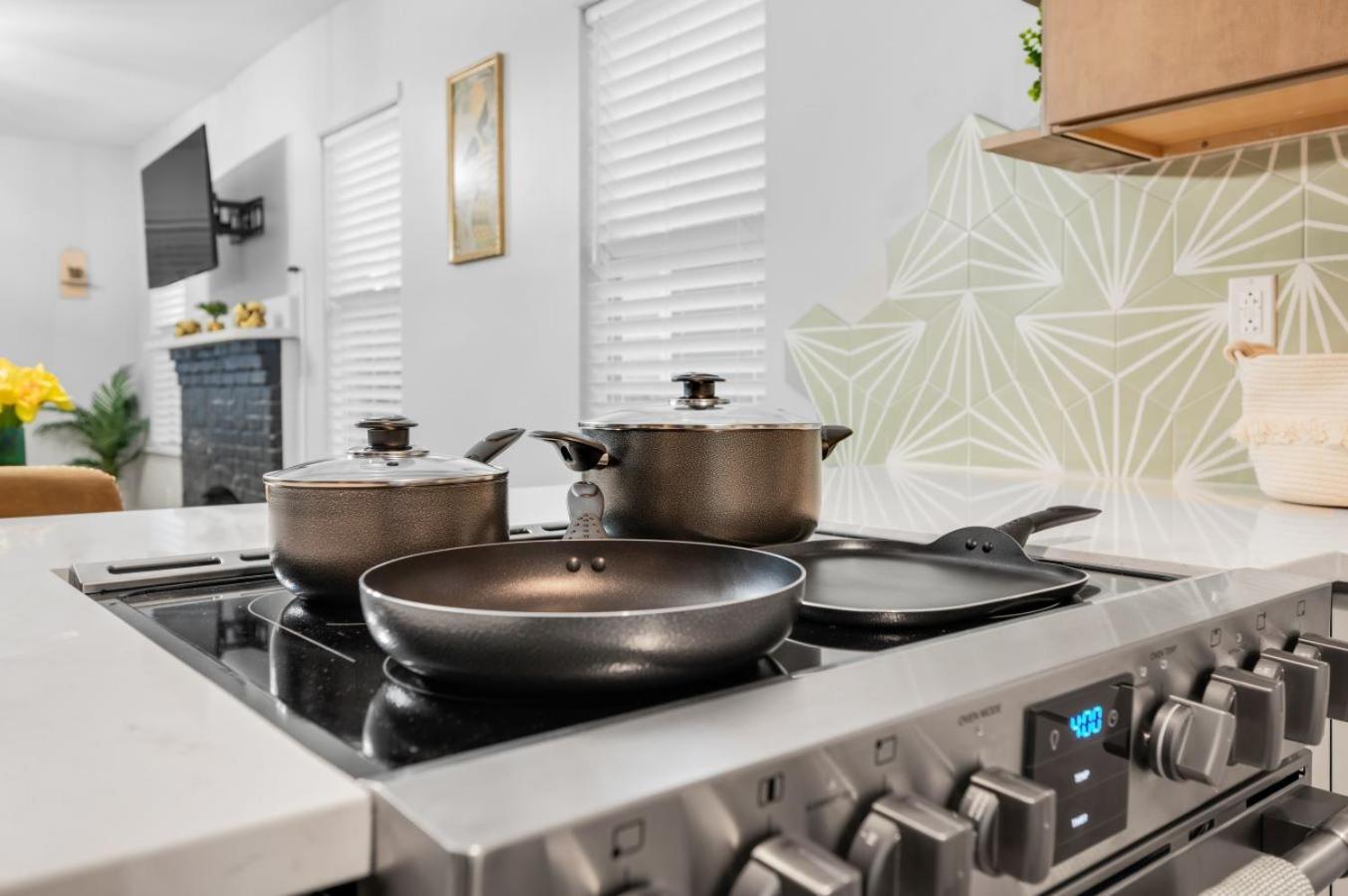 5Min To River Street, Dt - Spacious - Free Parking Savannah Buitenkant foto